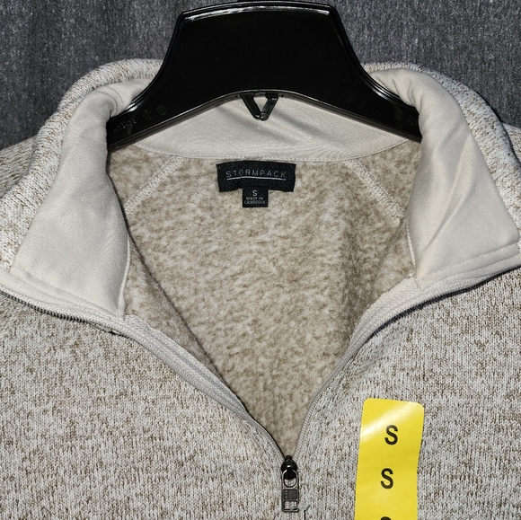 Storm Pack Quarter Zip - Picture 3 of 5